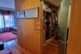 5 bedroom apartment, top floor, center of Vila Nova de Gaia