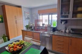 5 bedroom apartment, top floor, center of Vila Nova de Gaia