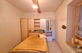 Pleasant Village House With 3 Bedrooms, Cellars, Terrace And Courtyard In A Sought-After Riverside Village