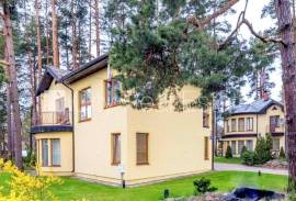 Detached house for sale in Jurmala, 216.00m2