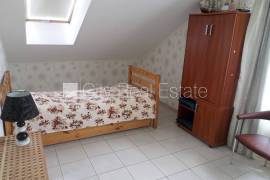 Detached house for rent in Jurmala, 180.00m2