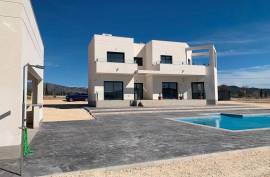 4 Bedrooms - Villa - Alicante - For Sale - N7763