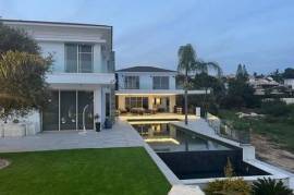 Luxury villa for sale in Agios Tychonas