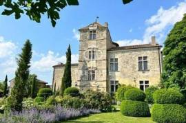 Nestling in 18.5 acres of glorious land is this wonderful 5 bedroom French Chateau with outbuilding and Pigeonier, enjoying far reaching panoramic views from its elevated location near Nerac. The 16...