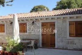 Two authentic Dalmatian stone houses with pool.