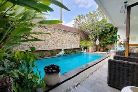 Bali’s Best: A Umalas Leasehold Villa with Contemporary Chic and Comfort