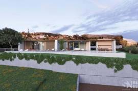 Luxury villa (under construction)