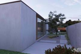 Luxury villa (under construction)