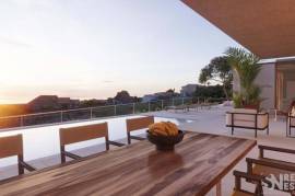 Luxury villa (under construction)