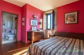 T6 family property, 546 m2 on 10,000 m2 / land, swimming pool and open views, Minho, Braga, Brunhais