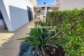 Stunning 3 Bedroom Townhouse - Your Refuge for a Quiet Life