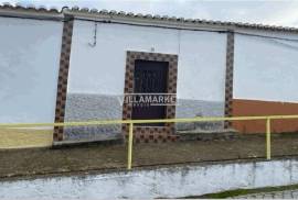 2 bedroom townhouse located on a plot of 90 m2 located in Sobral da Adiça