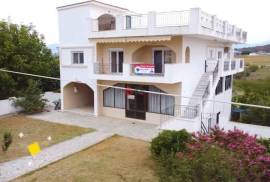 Superb 3 Bed Villa & 2 Businesses For Sale in Mandra Xanthi