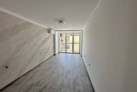 Turn-key finished apartments in Sol e Ma...