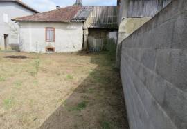 Old house for sale, 6 rooms - Mont-d'Astarac 32140