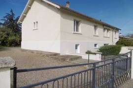 Dpt Dordogne (24), à vendre SAINT ASTIER maison P6 - Terrain de 1 418,00 m²
