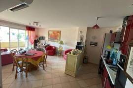 Var(83), Golfe de St-Tropez à vendre CAVALAIRE appartement T3 66M2+Terrasse 30M2 (Sud-Ouest) +Box Ss-Sol 18M2