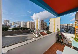 Spacious 2 bedroom apartment with lots of light - Portimão