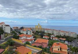 2+1 bedroom penthouse with private pool and sea view