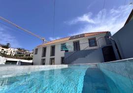 Fully Renovated Three Suite Villa with Pool (LOW PRICE)