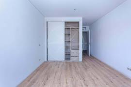Town Centre Contemporary 4 Bedroom Penthouse Apartments