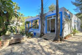 INDEPENDENT HOUSE WITH POOL IN JESÚS, IBIZA