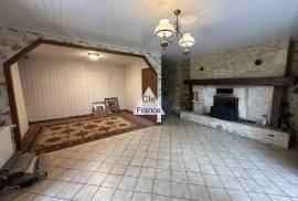 Detached Country House with Garden