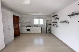3 Bedroom Penthouse Apartment - Petridia Area, Paphos
