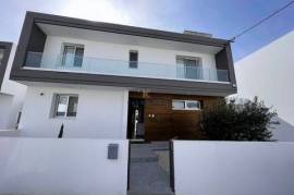 Contemporary, Three Bedroom House with pool in Livadia