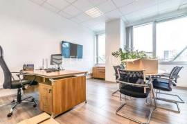 Radnička, functional office space 118 m2 on the 1st floor of an office building