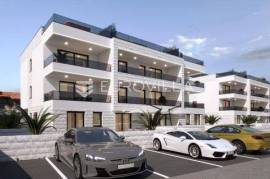 Zadar, Privlaka, NEWLY CONSTRUCTED, luxurious two-bedroom apartment, NKP 74.90m2 with a garden