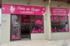 Loja / Estabelecimento Comercial em Vieira de Leiria de 60,00 m²