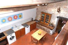 €235000 - Detached 5 Bedroomed Character Property With A Pool