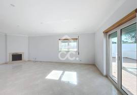 Semi-detached house in Casais de São Jacinto (Coto)