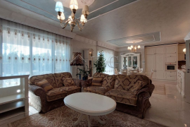 Luxury 4-bedroom house In VIctorIa Royal Garden, Burgas