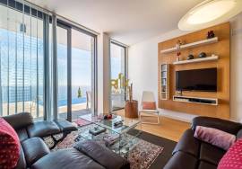 3 bedroom villa with pool and sea view
