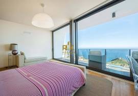 3 bedroom villa with pool and sea view