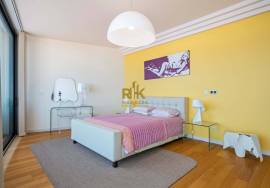 3 bedroom villa with pool and sea view