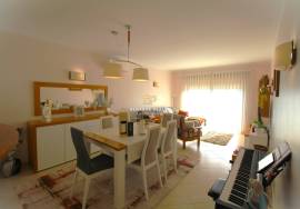 2 bedroom apartment with garage and swimming pool