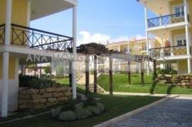 In front of TASIS - T4 at Quinta da Beloura