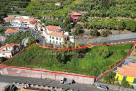 Fantastic plot in Ribeira Brava w/ Approved Project and Sea View
