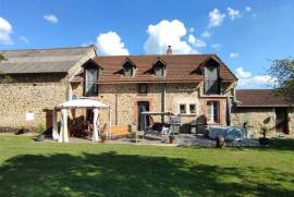 6 Bedrooms - House - Limousin - For Sale