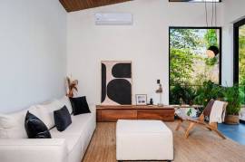 Casa Jungla: 4 Bedroom Modern Jungle Villa in Pristine Gated Community