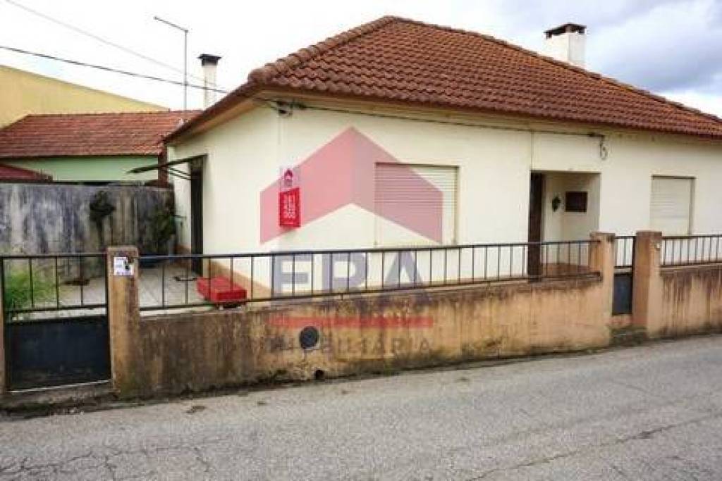 House 2 Bedrooms Sale Bombarral