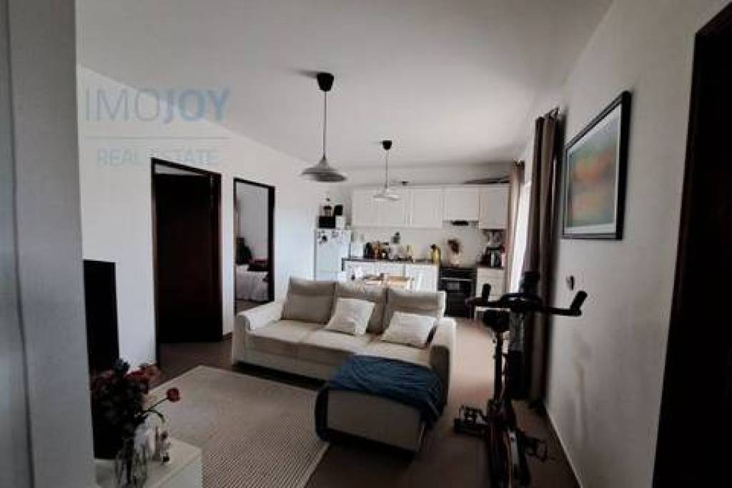 Investment Building in Casal de Cambra