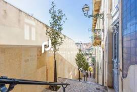 250k T2 Renovated Lisbon Historic Zone - A Rare Find