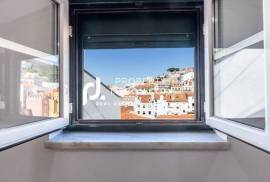 250k T2 Renovated Lisbon Historic Zone - A Rare Find