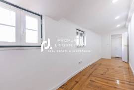 250k T2 Renovated Lisbon Historic Zone - A Rare Find