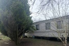 Countryside Chalet and Mobile Home in Rural Hamlet