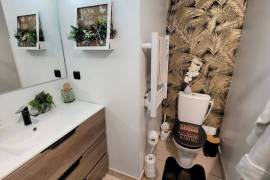 Impeccable Villa, Including Independent Studio And Office
